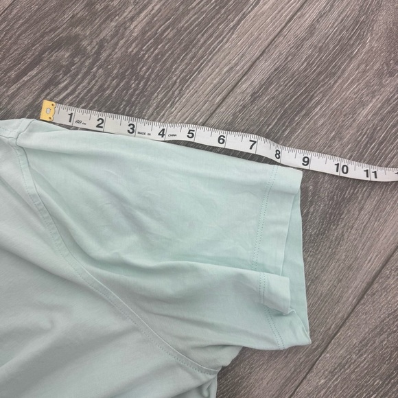 LULULEMON Light Blue Gray Trim Short Sleeve Polo Shirts Size Medium - Picture 7 of 7